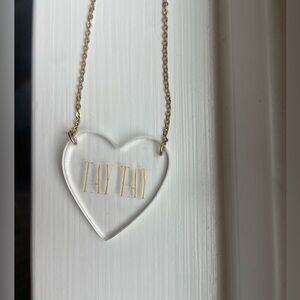 NWOT Taylor nameplate necklace